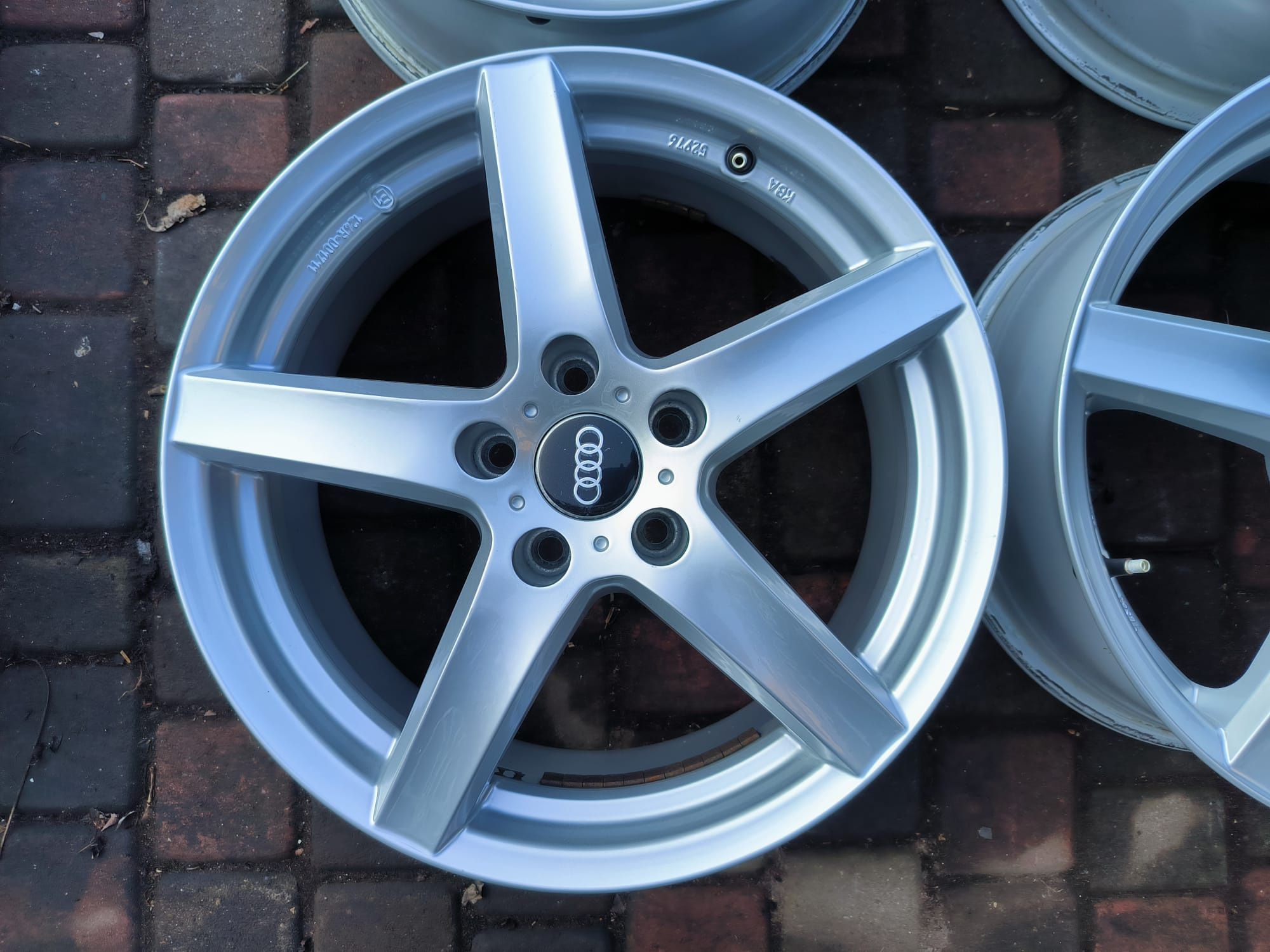 Felgi aluminiowe 17 Audi A3 A4 A5 A6 TT Q3 Q5 5x112