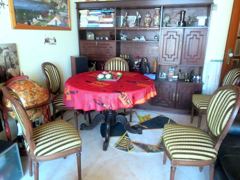 Conjunto de sala em muito bom estado