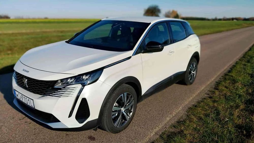 Peugeot 3008 2024r 1.6 Hybryda Plug-in 225KM niski przebieg zarejestrowany