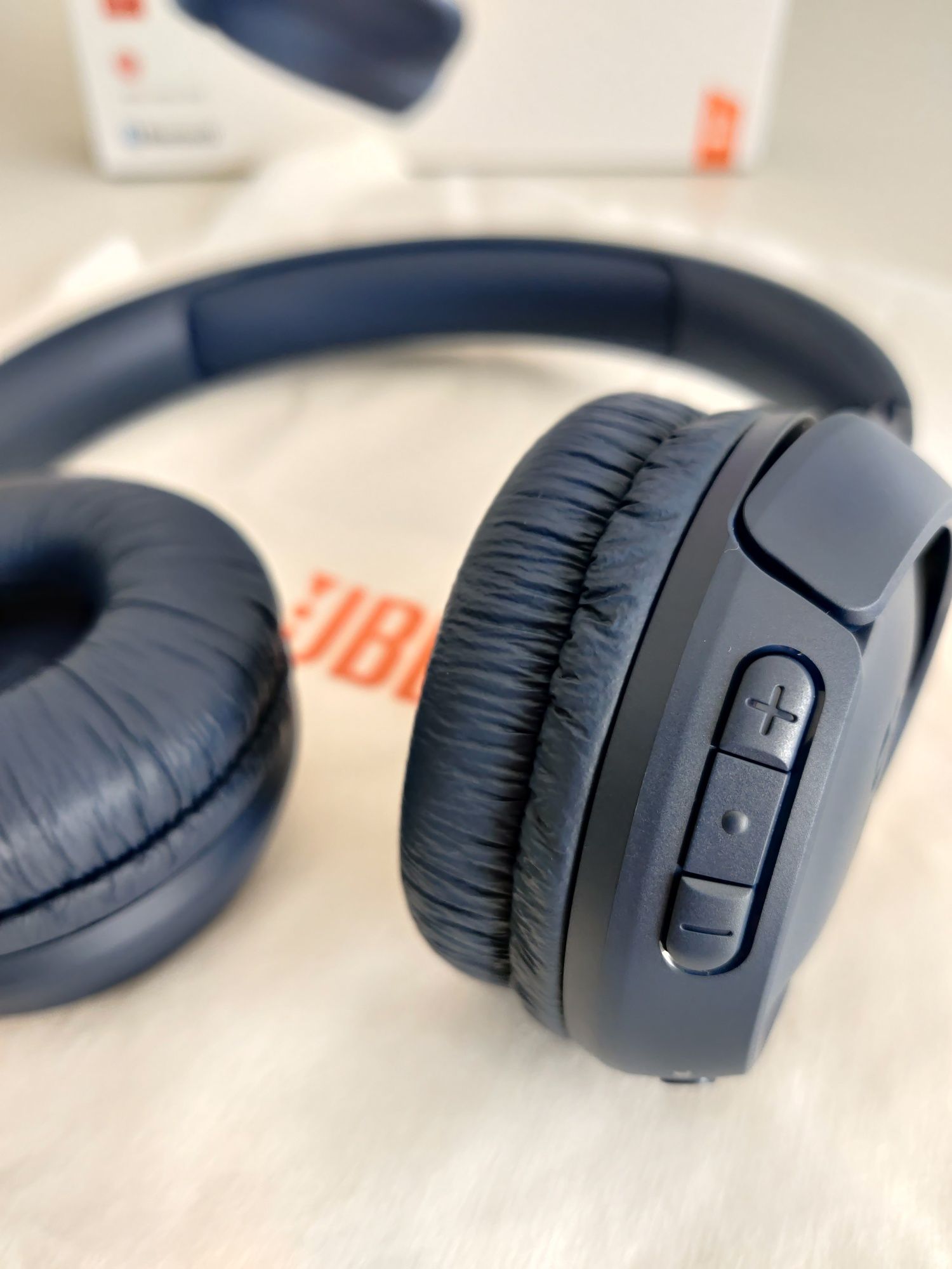 Auriculares JBL Tune 520BT