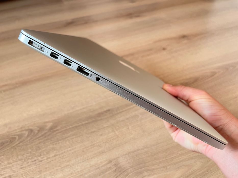  MacBook Pro 15” A1398 (2014) • i7 • 16GB • 250GB SSD #19