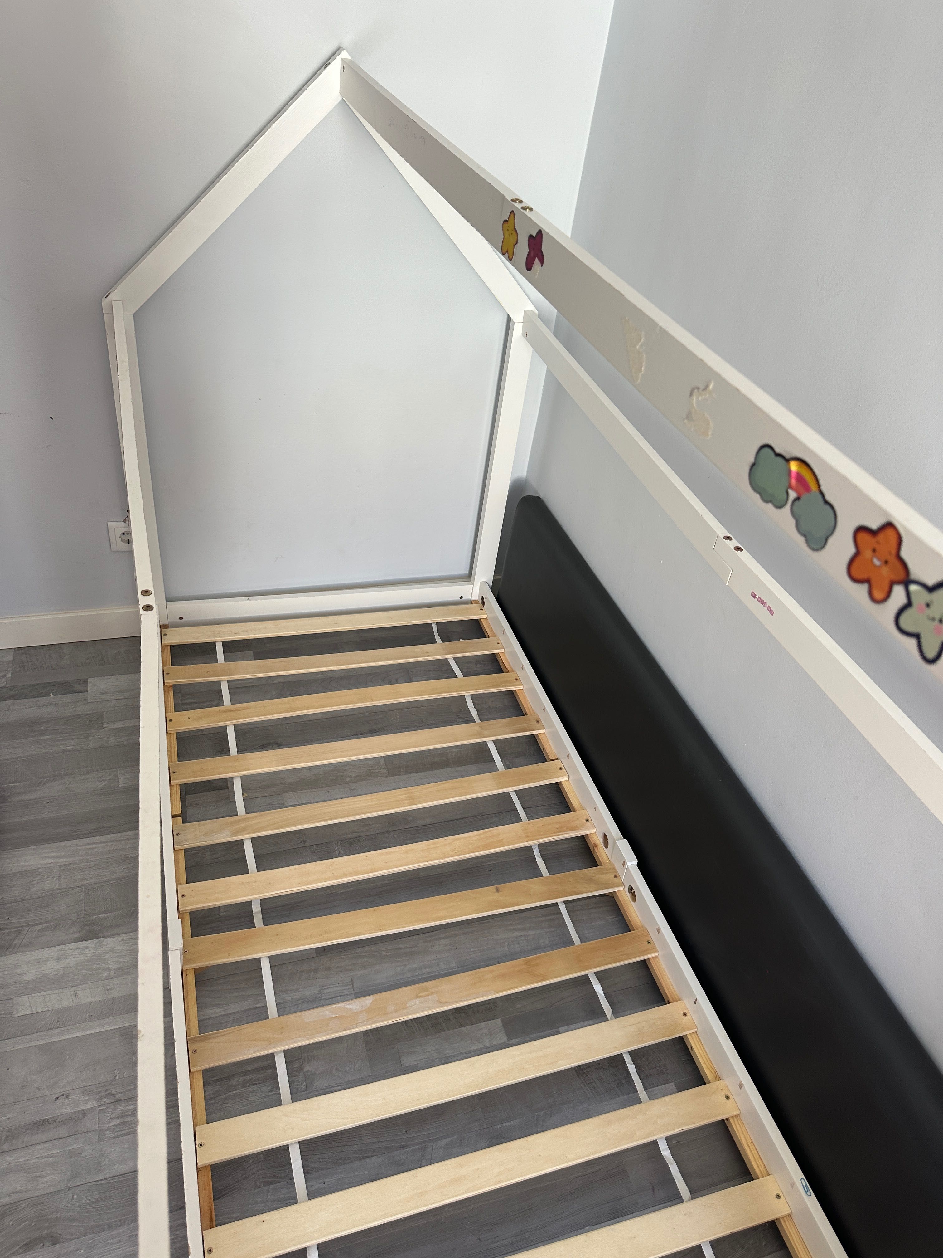 Cama casinha montessoriana
