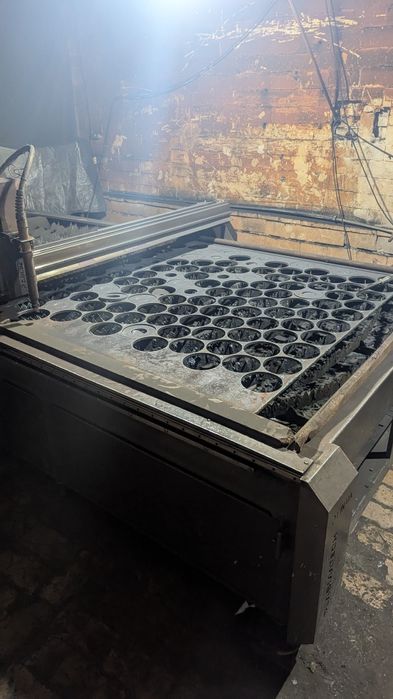 Плазморіз чпу станок плазмової різки металів Hypertherm powermax 65