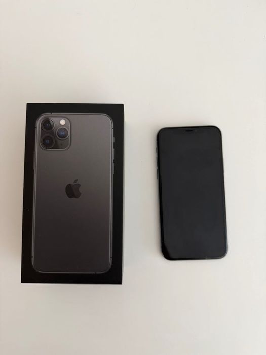 iPhone 11 Pro (com caixa)