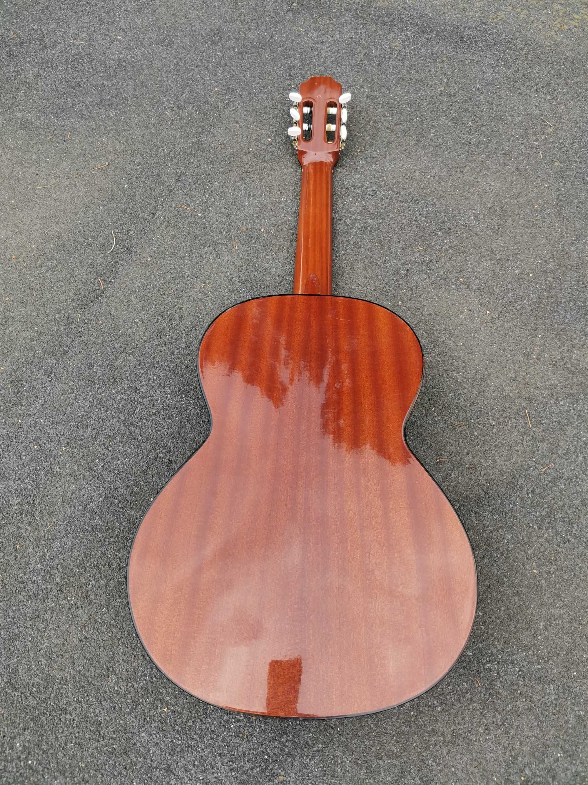 gitara klasyczna 4/4