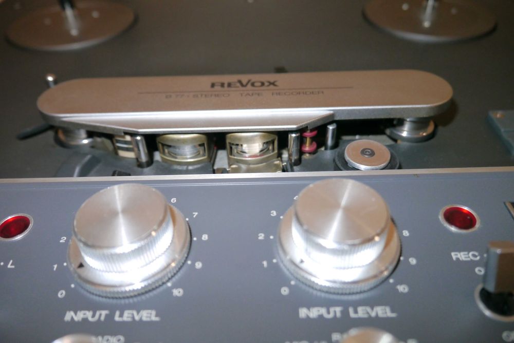 Продам REVOX B-77 (2 доріжки, 9 та 19 шв)