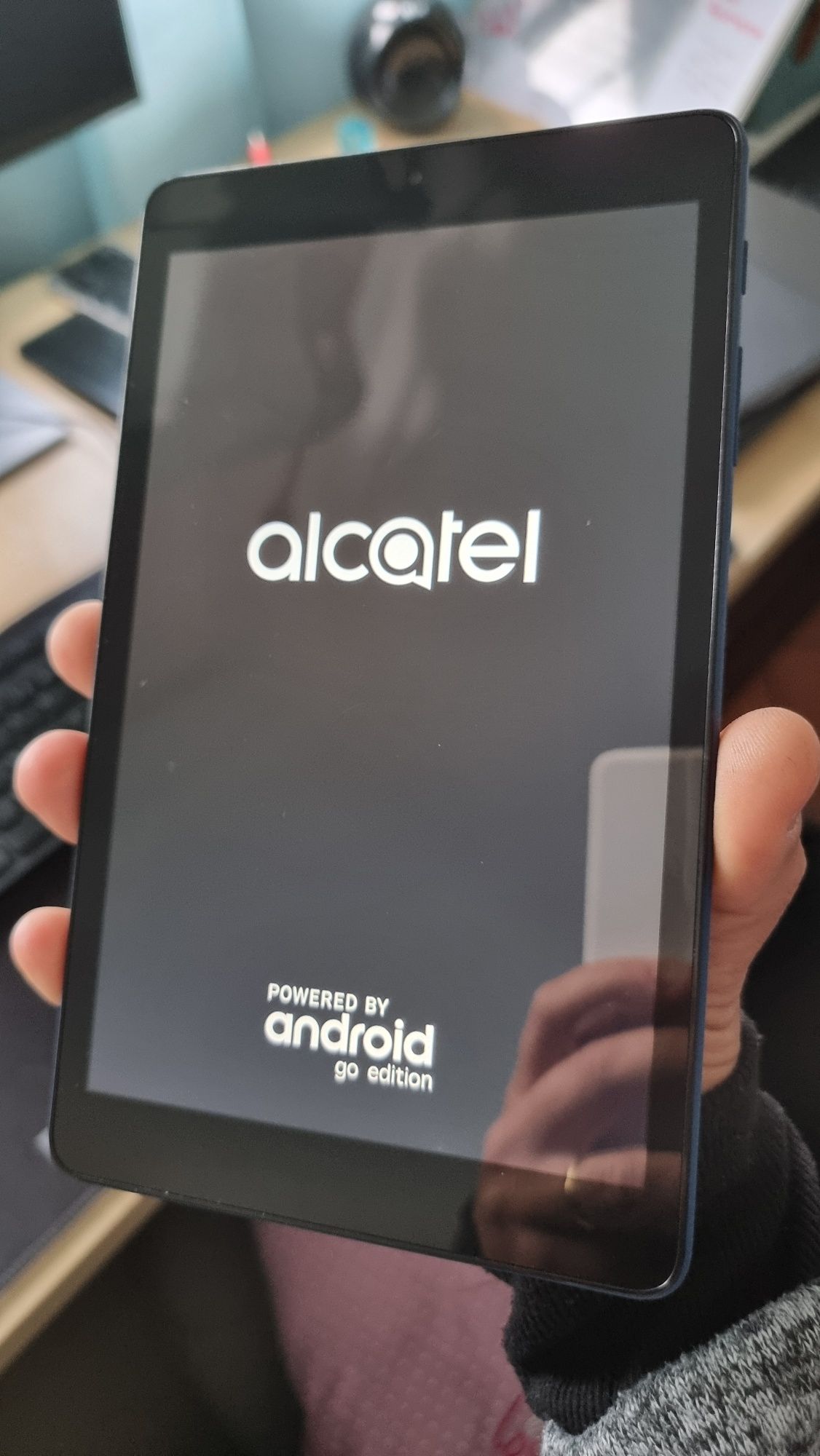 Tablet alcatel 3T8