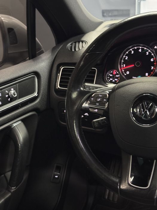 Продам Volkswagen Touareg 3.6 FSI V6 2017