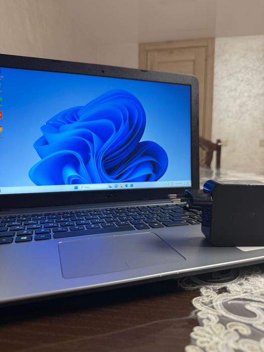 Ноутбук ASUS VivoBook 15