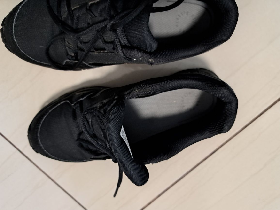 Buty jesienno-wiosenne Adidas 34