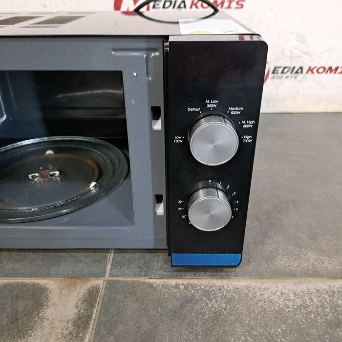 Kuchenka Mikrofalowa Candy CMW20TNMB (2 lata gwar)20L / 700/900W