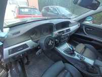 BMW E90 E91 E92 E93 DESKA nawigacja kubki rozdzielcza kokpit schowek