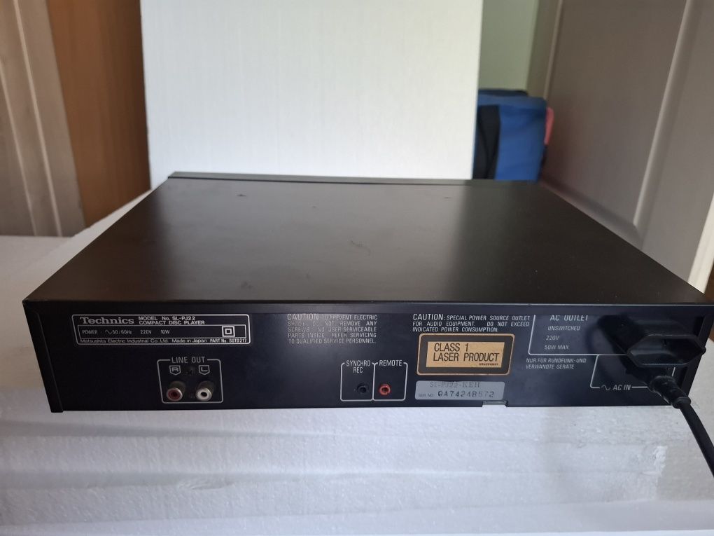 Odtwarzacz CD Technics SL-PJ22