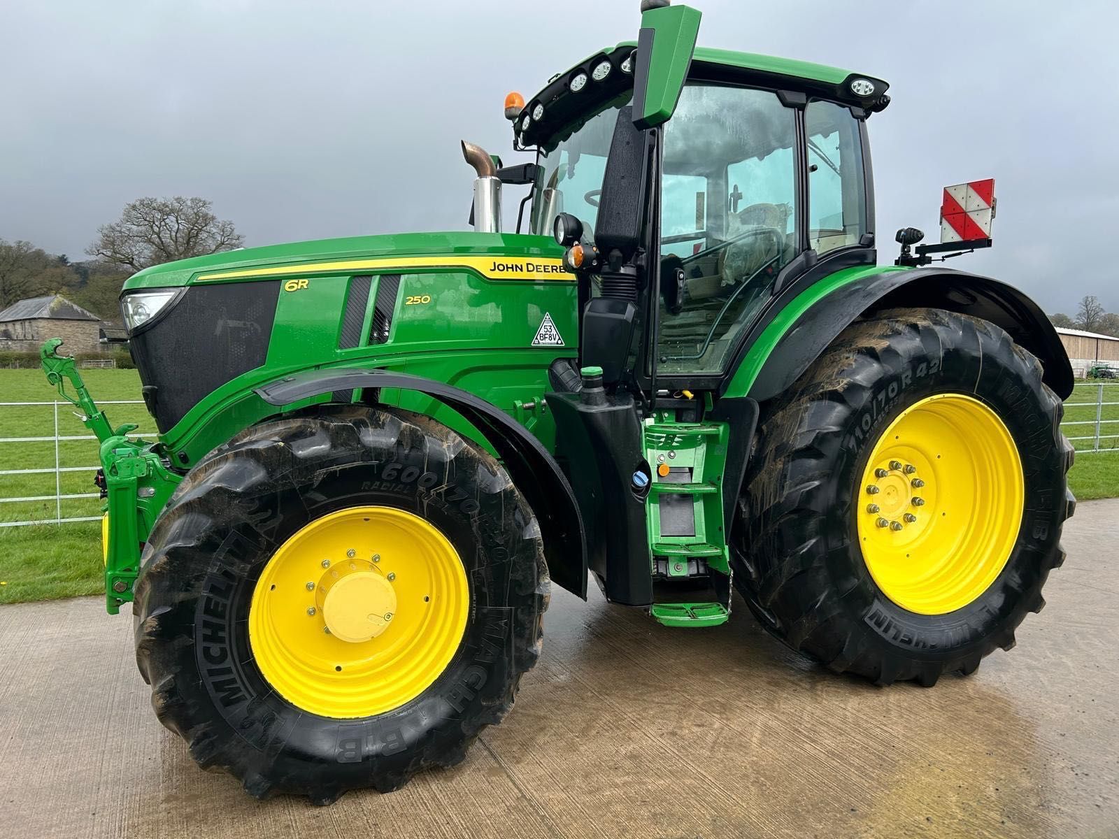 JD 6R250 Idealny GPS 275PK 2022r jak 6250r na fulu ksenony WOM