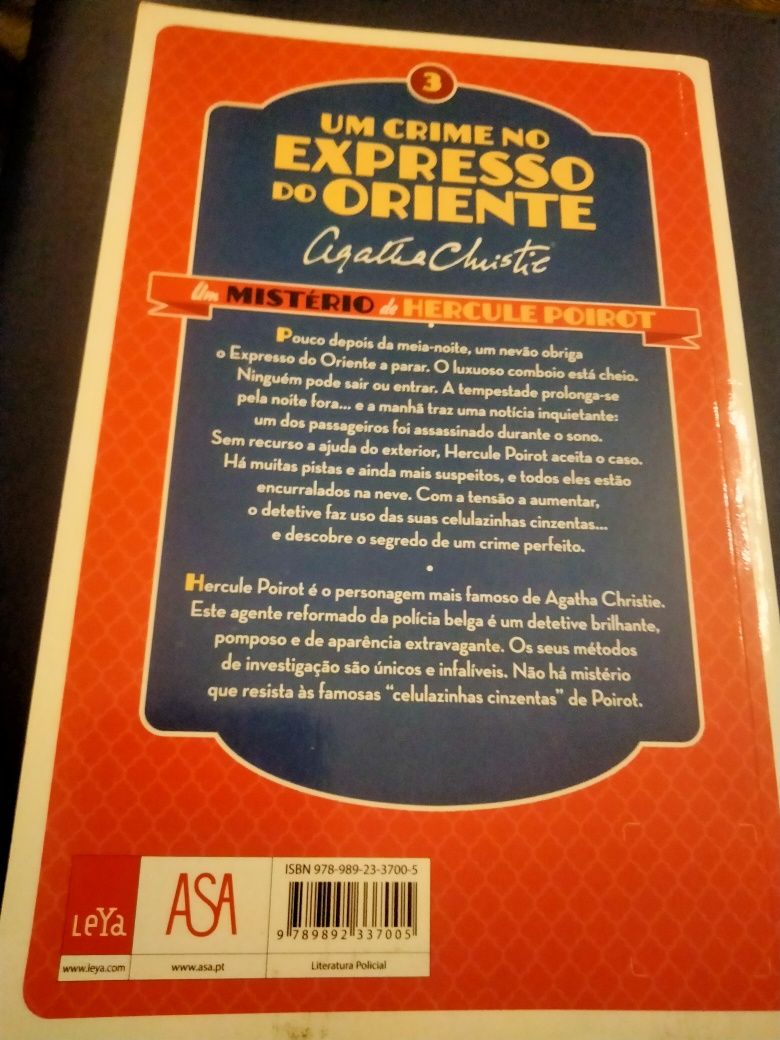 Um crime no expresso do Oriente - Agatha Christie.