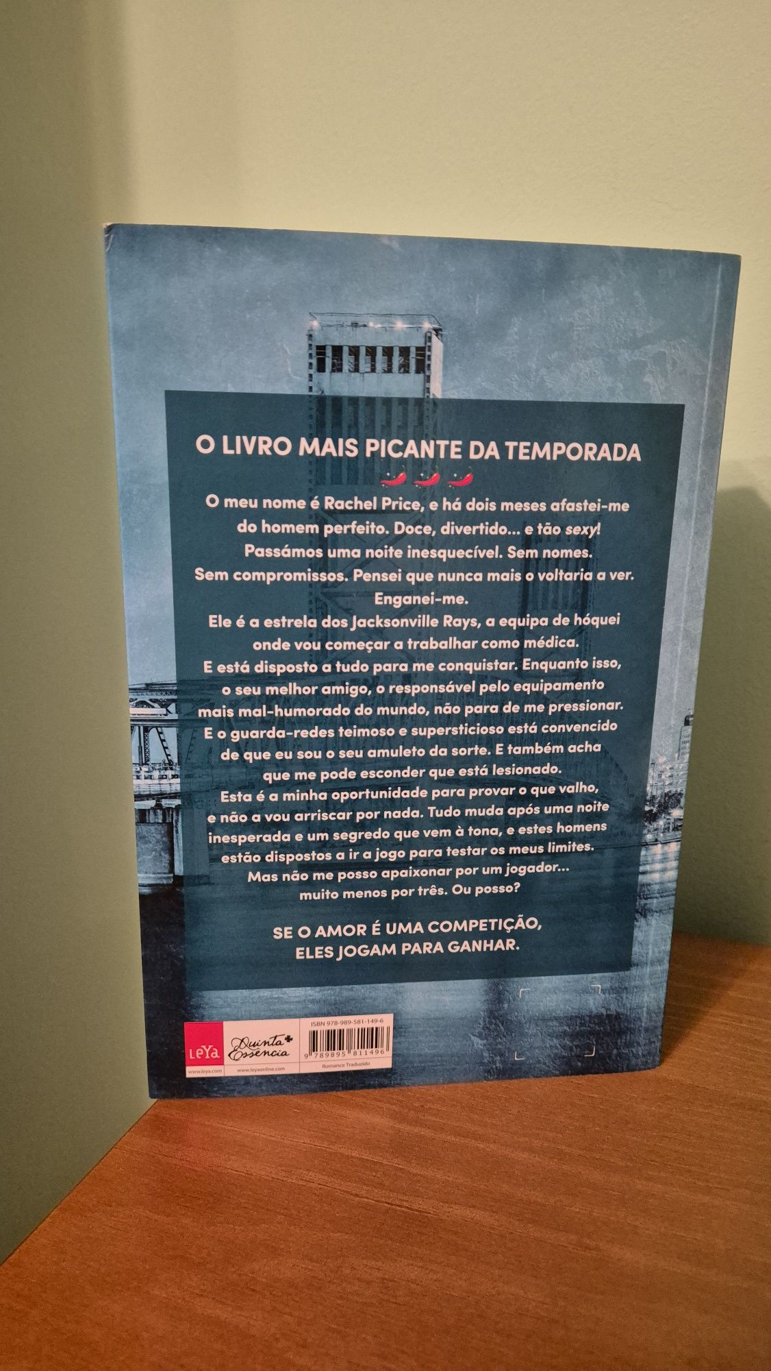 Livro Pucking Around