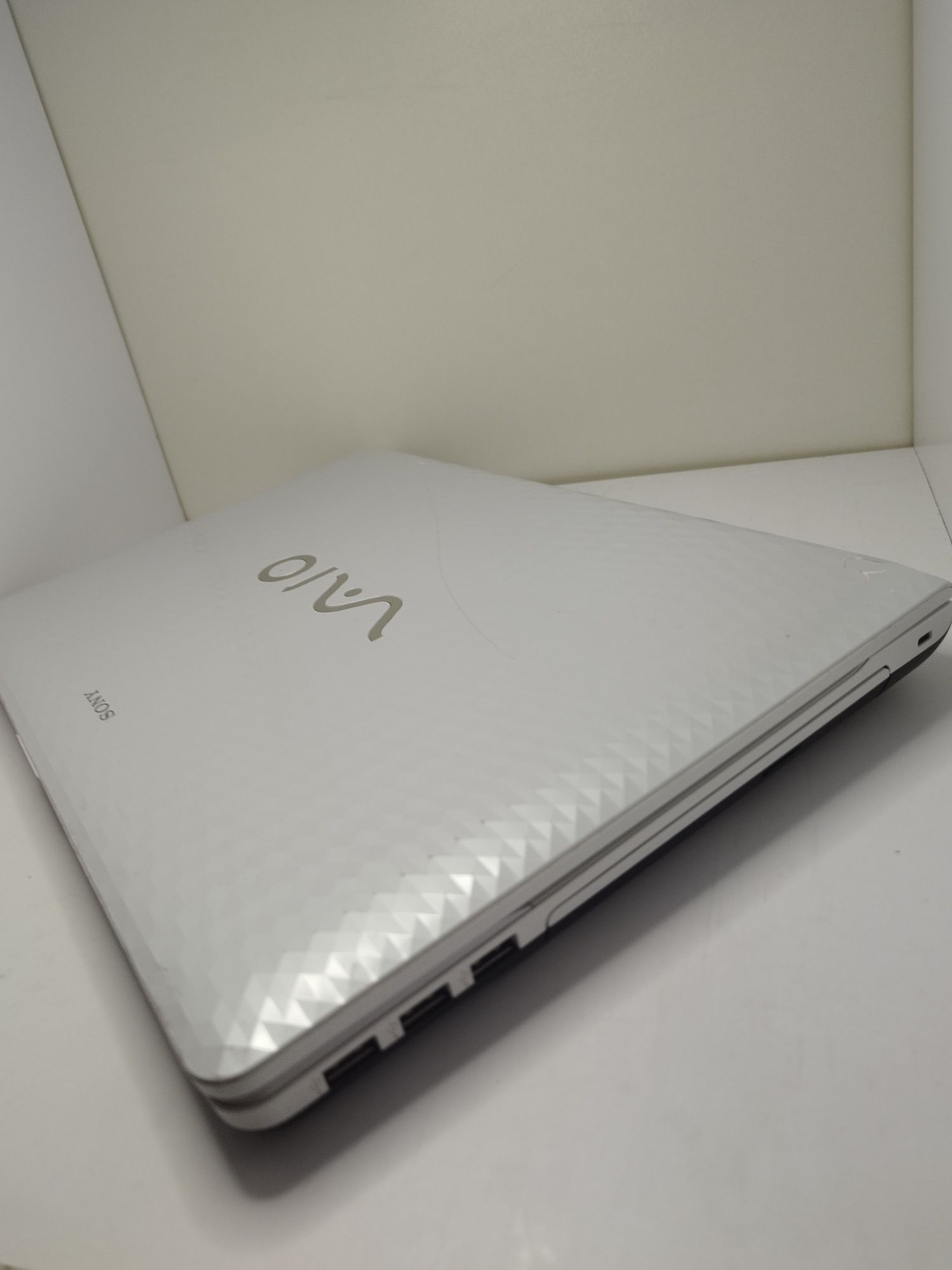 Продам ноутбук Sony Vaio PCG-71C11M