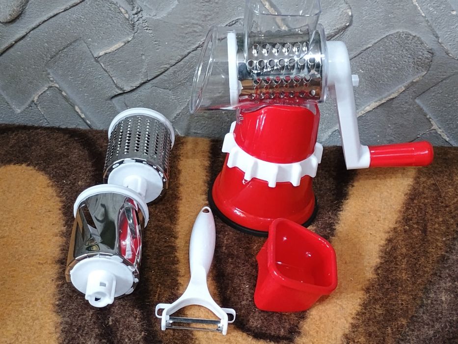 Tylko 49 zł świetna maszynka do krojenia i ucierania warzyw i owoców i