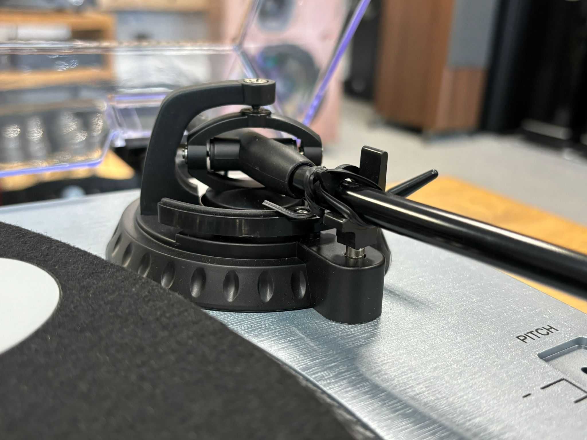 Gramofon z napędem bezpośrednim Lenco L-3809ME OUTLET