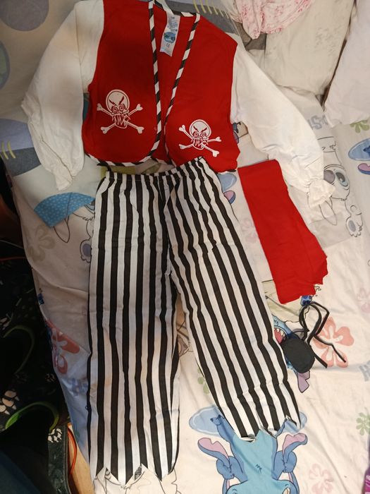 Strój karnawałowy Pirat przebranie 128 nowy