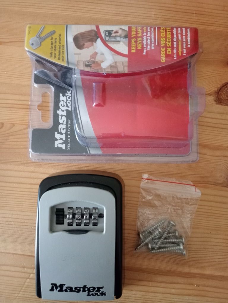 Chaveiro com combinação MASTER LOCK 5401EURD 83X118X34MM
Ver detalhes