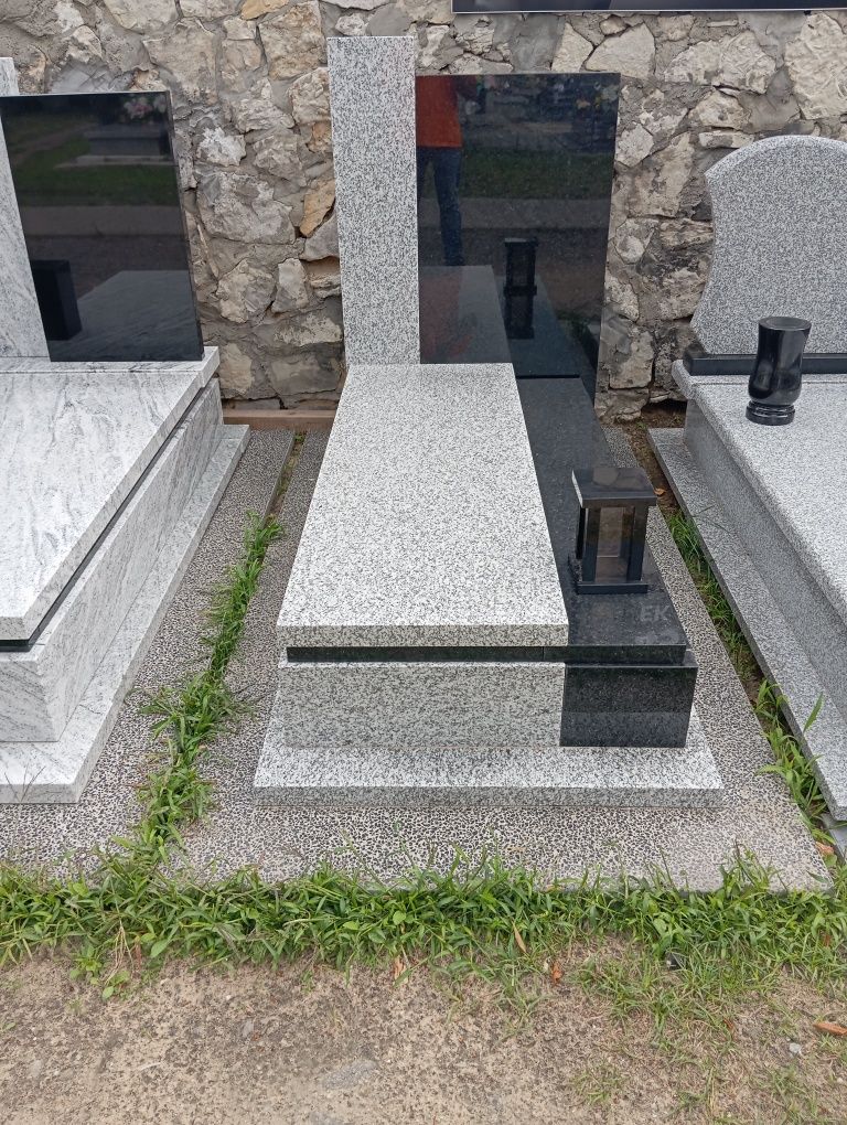 Tanie pomniki od 4500 zł .NAGROBKI Granitowe.Pomniki podwojne od 7000