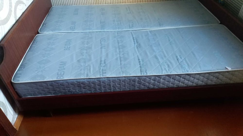 Ліжко двохспальне