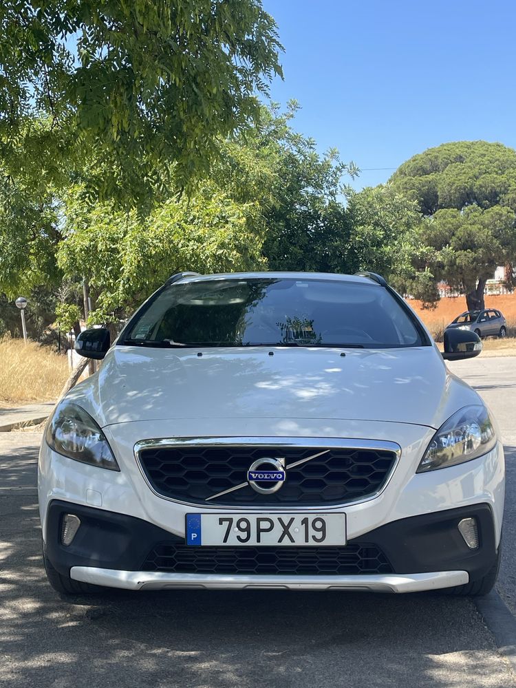 Volvo v40 cross country nacional automatico