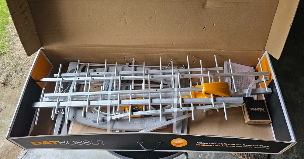 Antena TELEVES DAT Boss LR Duży Zasięg Mocna