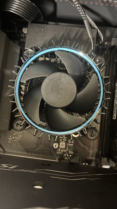 Komputer i3 12100f / gtx 1660 / 512 gb / 500W / RAM 24gb