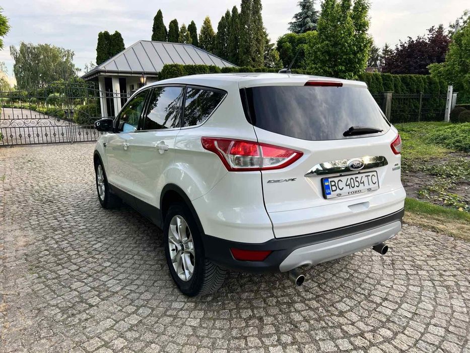 Продам Форд Ескейп 2013