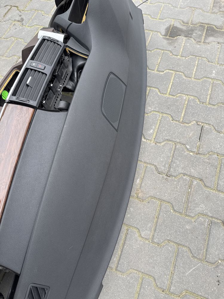 Deska konsola BMW X5 E70 06-10r.