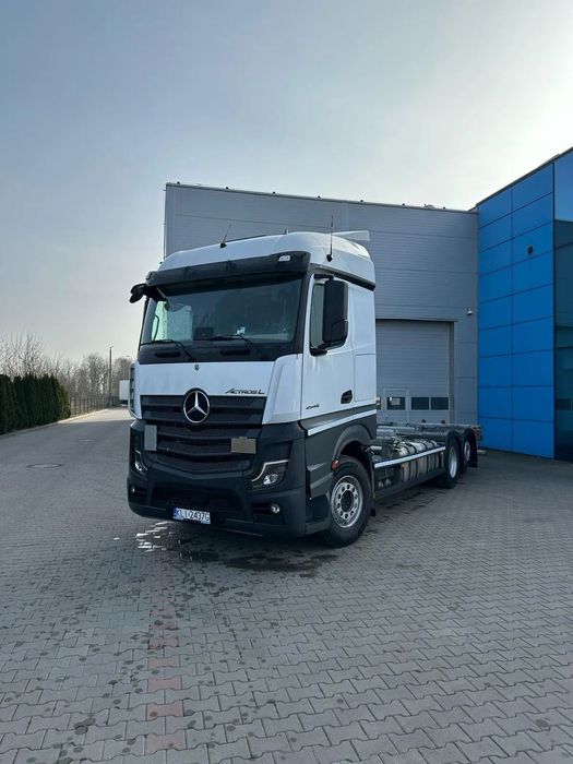 Mercedes-Benz 2545  Mercedes Actros 2545 BDF multi retarder klima jak nowy 2 zaczepy