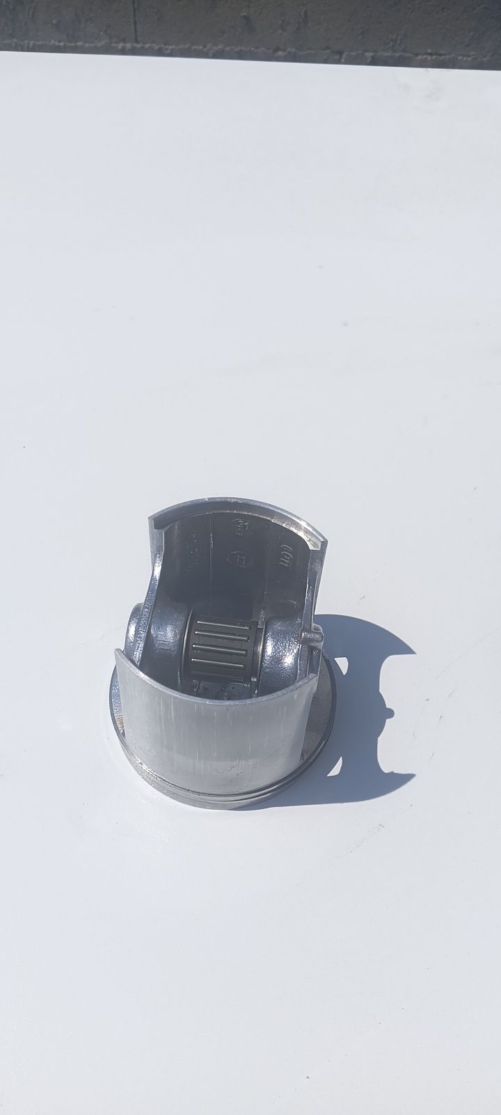 Cylinder z tłokiem do solo 210