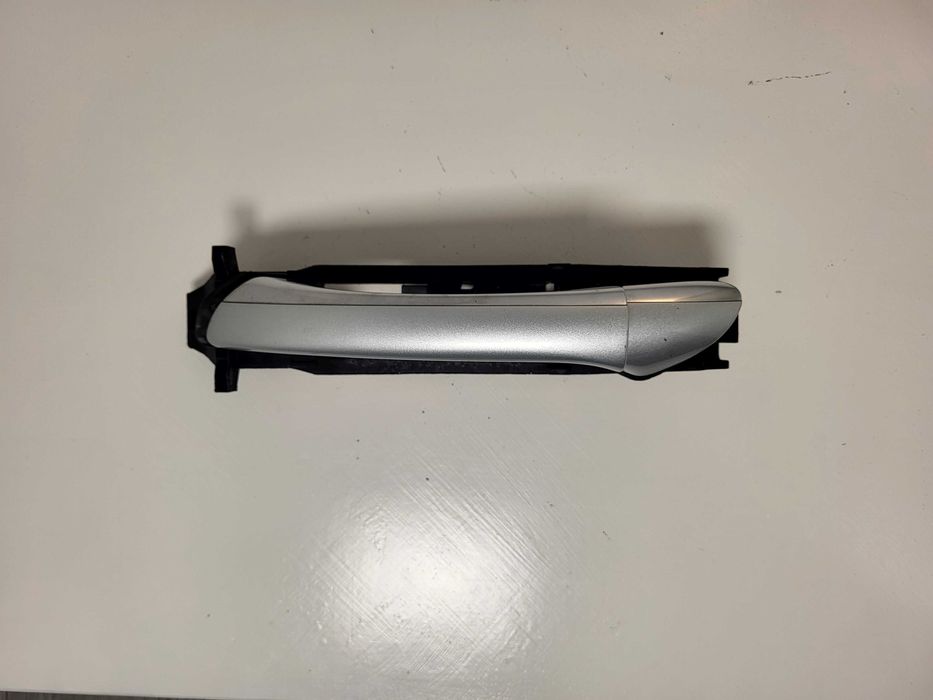 Puxador da porta traseira esquerda para Mercedes-Benz Classe E W211