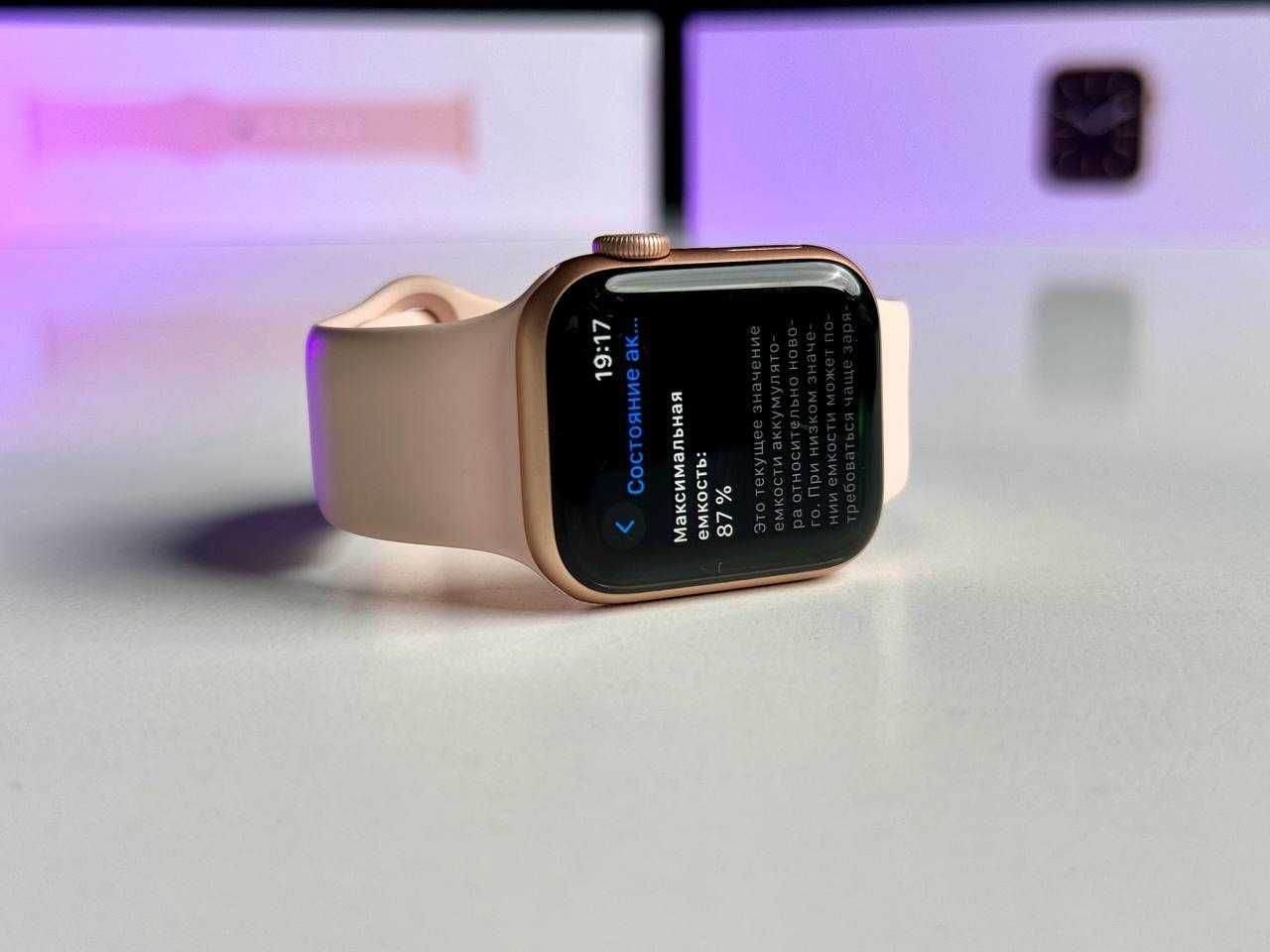 ВЖИВАНИЙ Apple Watch Series 6 GPS 40mm Gold Aluminum Case