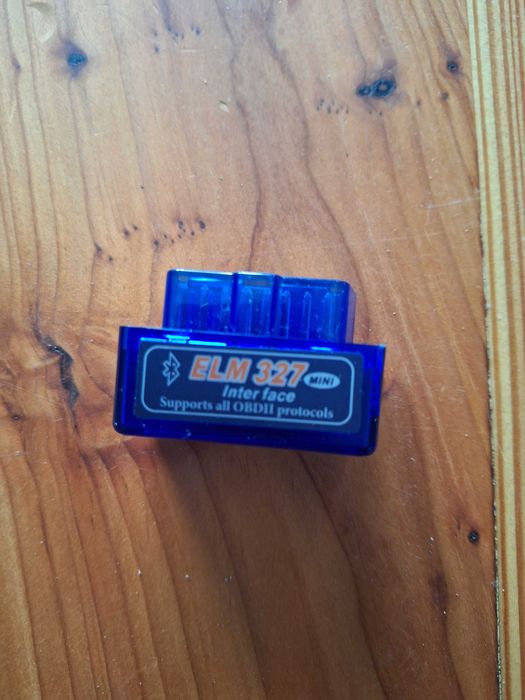 Interfejs diagnostyczny ELM 327 gniazdo OBD2.