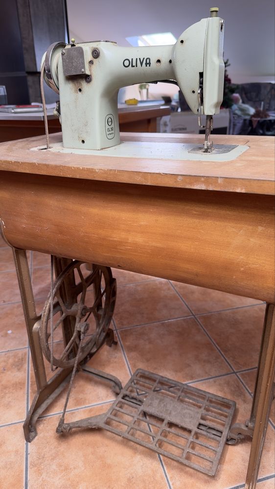 Maquina de costura Oliva