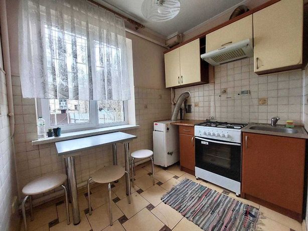 Продаж 2 кім. квартири 43 м² з власною територією р-н Левандівка
