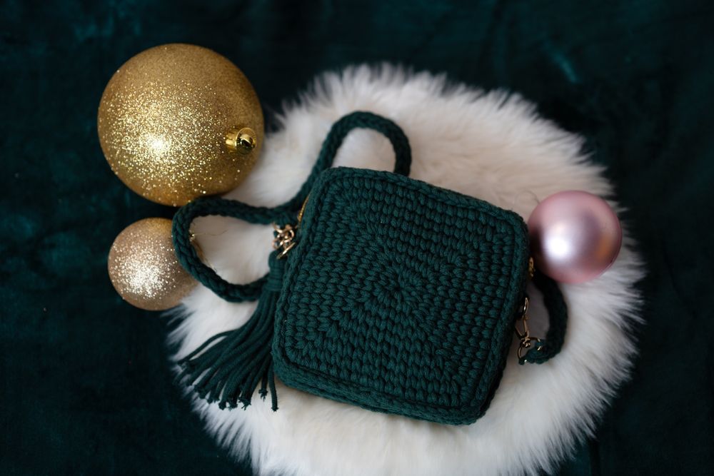 Torebka robiona na szydełku  butellkowa zieleń