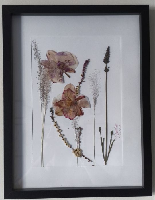 Quadros decorativos feitos a mão,  designs florais exclusivos.