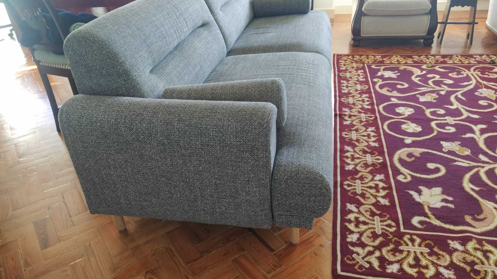 Sofá IKEA modelo Langaryd 3 lugares cinzento escuro - desmontado