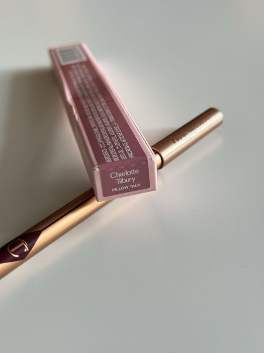 Charlotte Tilbury Lip Cheat – konturówka do ust Odcień Pillow Talk