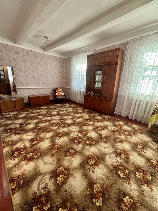 Продається затишний будинок в смт Рокитне житловий стан