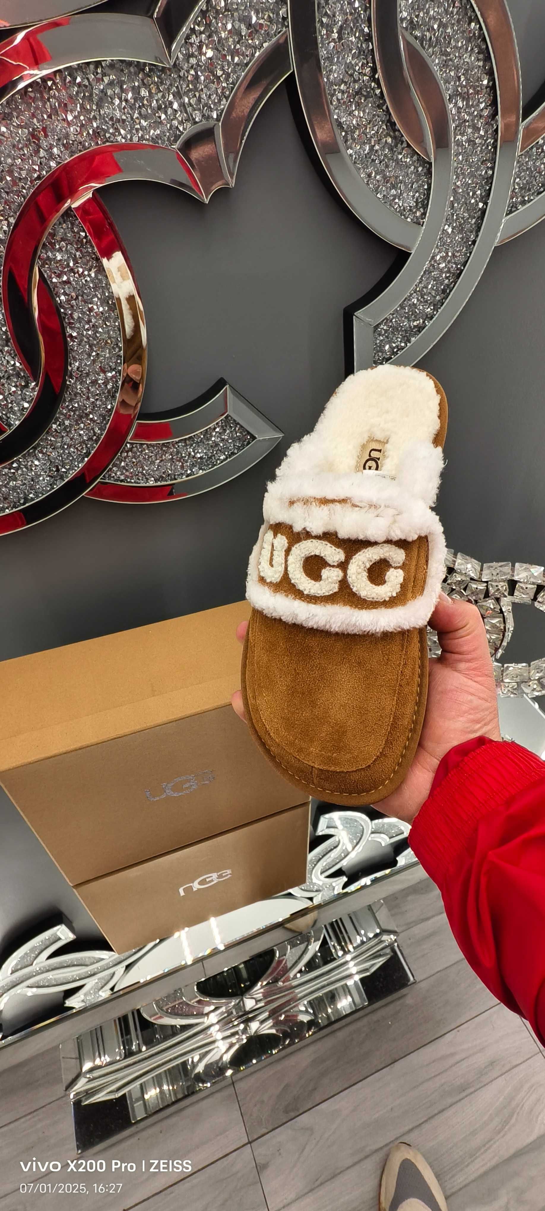 chinelo/pantufa  UGG