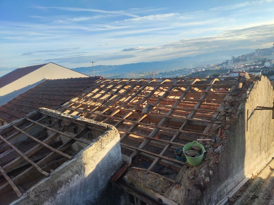 Especialista em telhados e reabilitação de espaços