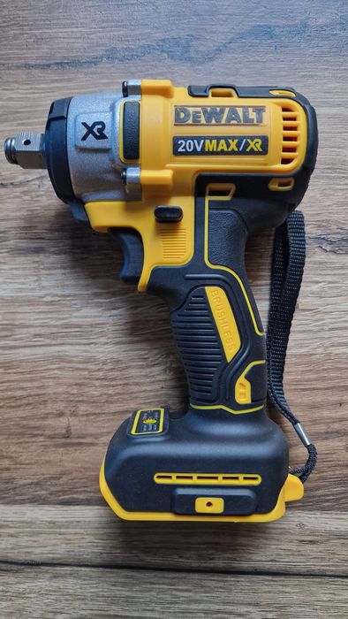 Dewalt klucz udarowy nowy DCF880