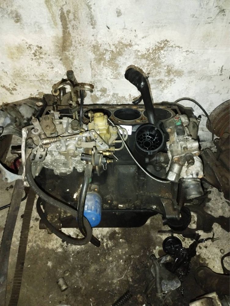 Низ двигуна Peugeot Partner,Citroen Berlingo 1.9 D 1990-2000 р.