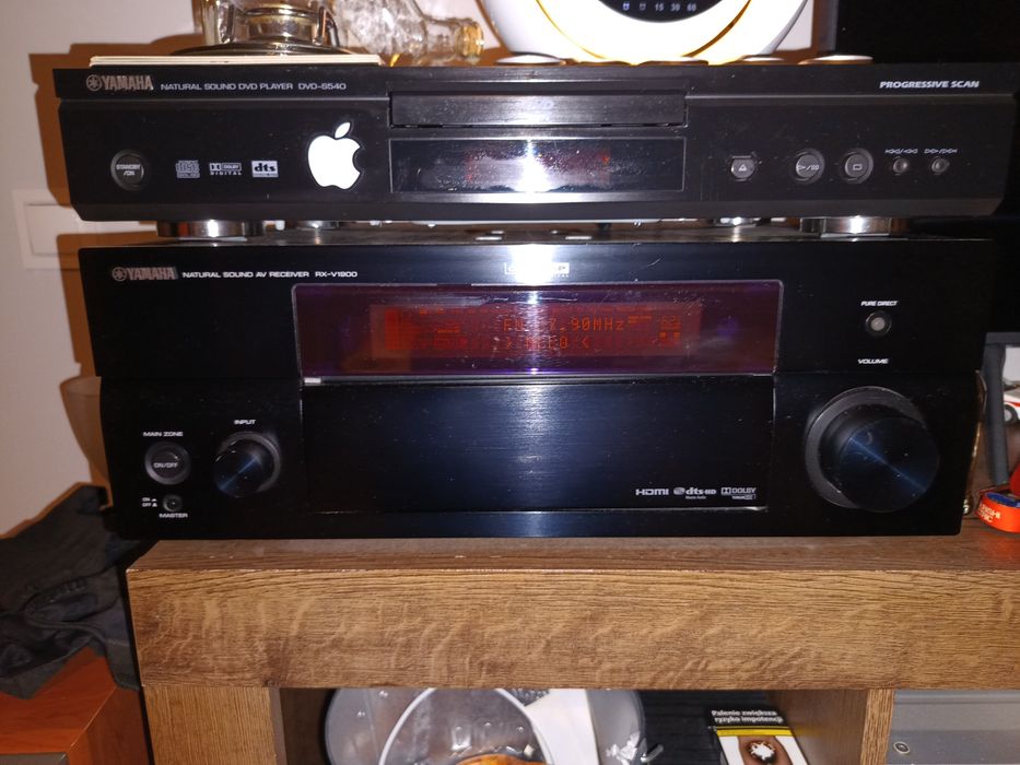 Amplituner Yamaha RX-V1900