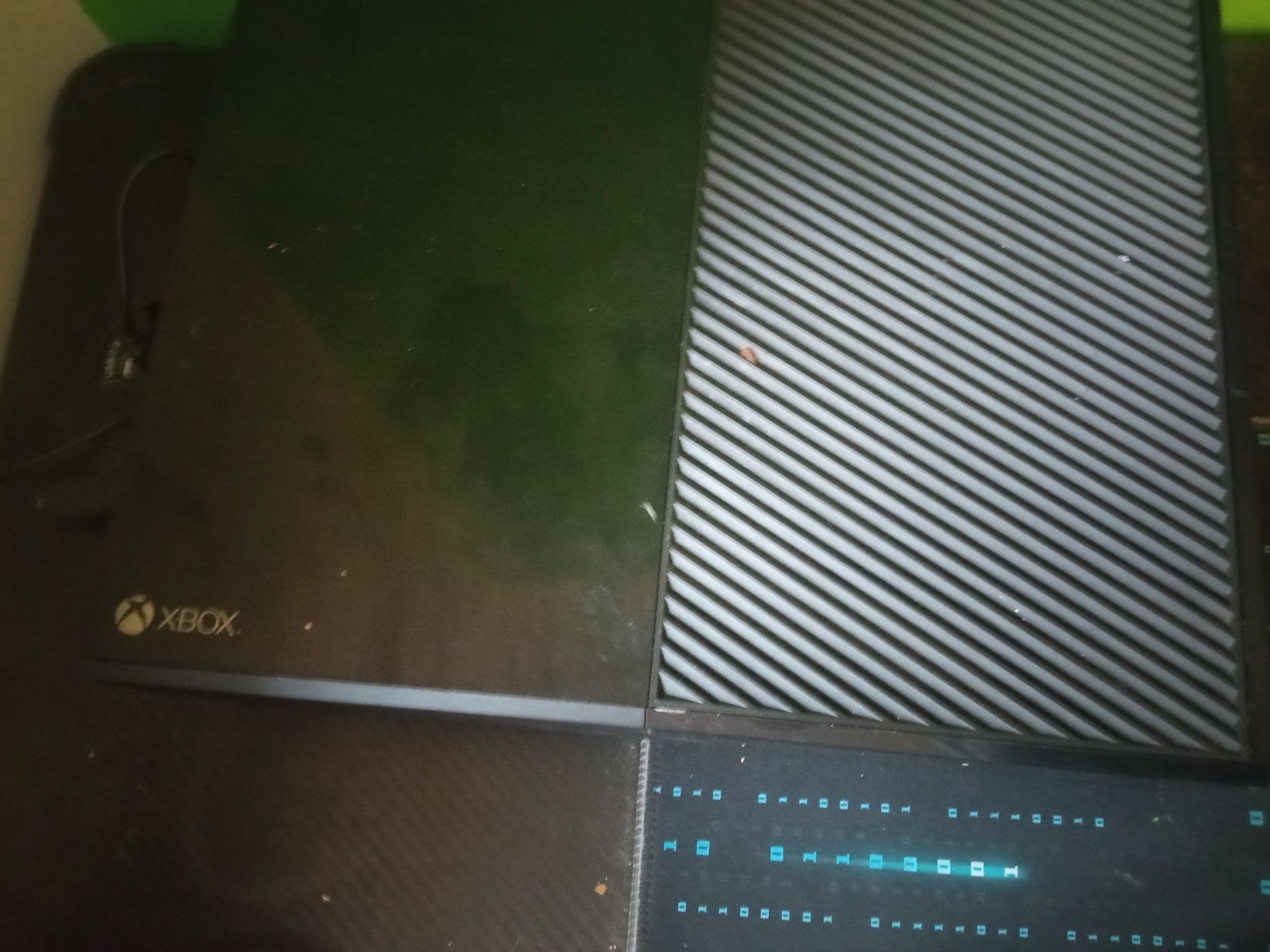 Xbox one 500G stan lekko używany